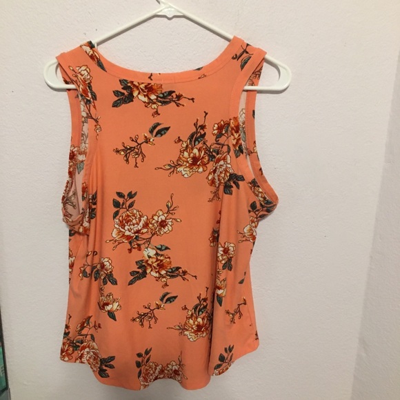 Rue 21+ super soft stretchy peach tank. Size 2X - Picture 4 of 4